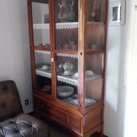 Vetrinetta con cassettone