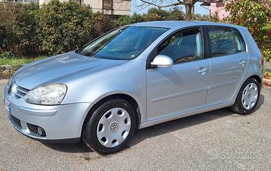 Golf V 1.6 GPL