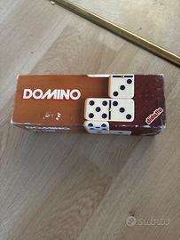 Domino