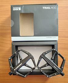 Pedali look trail roc