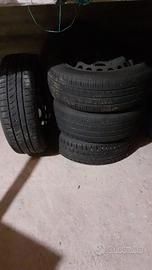 N.4 gomme 185-60-14 82H.