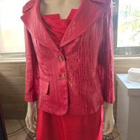 tailleur tre pezzi colore corallo