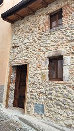 Palazzetto cieloterra centro storico tagliacozzo
