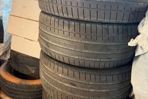 Gomme vredestein 275/45 R20