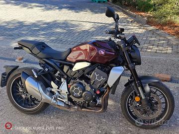 Honda CB1000R in garanzia casa madre