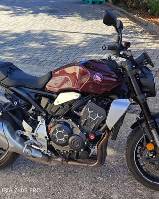 Honda CB1000R in garanzia casa madre