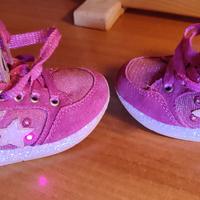Scarpe bimba n.25 con luci – glitter fucsia ⭐