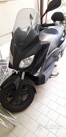 scooter jamaha x max 250