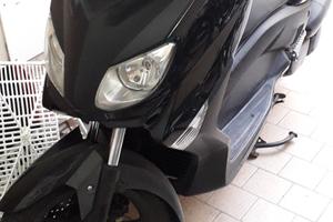 scooter jamaha x max 250