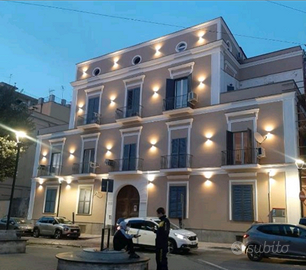 Locale seminterrato di 104 mq con varie finestre