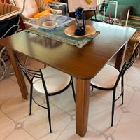 Tavolo allungabile e divano letto