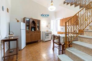 Licusati: porzione di fabbricato