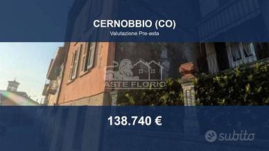 Immobile in asta di 375 m² con più di 5 locali a C