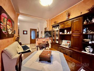 2 LOCALI A CARMAGNOLA