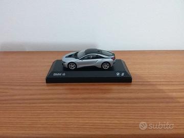 Modellino BMW i8