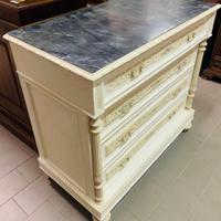 Comò restaurato con piano in marmo