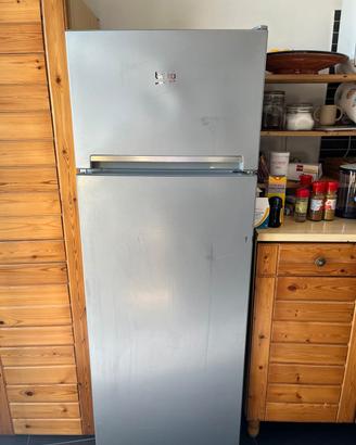 Frigorifero BEKO RDSA240K20S