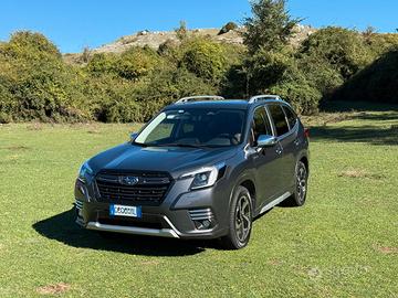 SUBARU FORESTER PREMIUM - HYBRID / GPL -