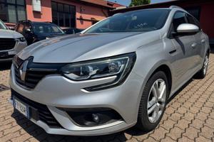 RENAULT Megane Mégane Sporter TCe 115 CV FAP Bus