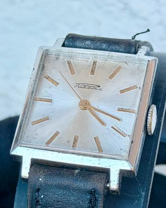 Raketa Vintage Di Forma Forma Quadrata