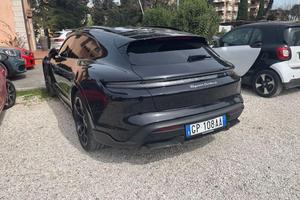 PORSCHE Taycan TURBO S CROSS