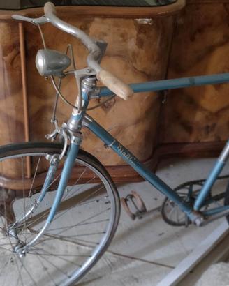 Bicicletta vintage Bianchi 1970 con Campagnolo 4