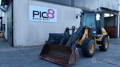 Pala gommata New Holland W80TC