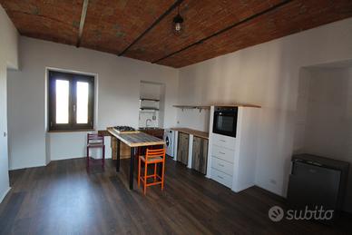 Bilocale ristrutturato + posto auto