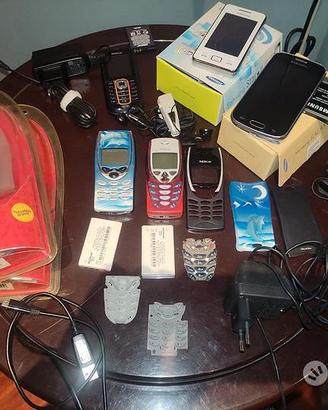 Lotto telefono cellulare Nokia 8210 8310 2600