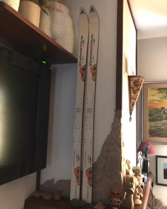 Collezione sci vintage e idee arredo