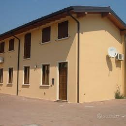 Casa indipendente ad Offlaga