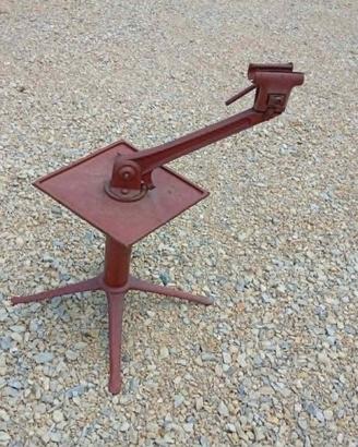 CAVALLETTO IN GHISA EPOCA VINTAGE RIPARAZIONE BICI