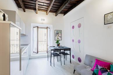 Bilocale ristrutturato via Savona