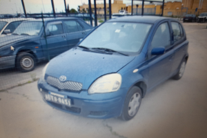 Toyota yares 1 4 td 2004 ricambi