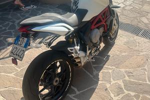 Mv agusta brutale 800