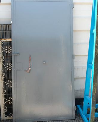 porta in ferro 