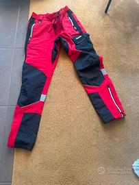 pantaloni