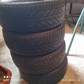 Gomme invernali 215/60/17