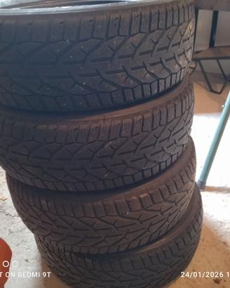 Gomme invernali 215/60/17