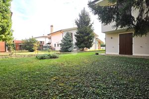 VILLA SINGOLA A CURTATONE