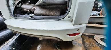 RENAULT MEGANE STATION WAGON 2012 - PARAURTI POSTE