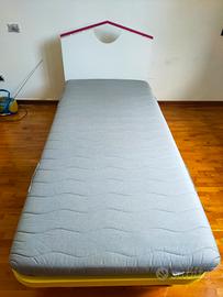 letto una piazza con materasso 