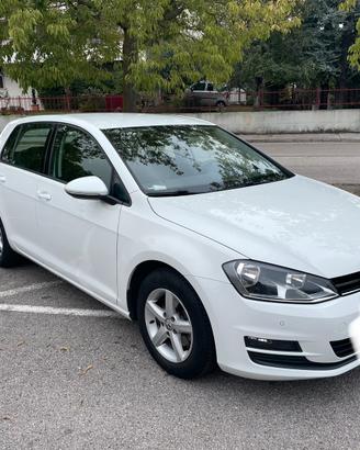 VW Golf 1.2 benzina Neopatentati