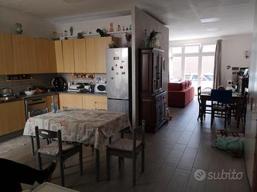 Casa ristrutturata - Piazza Fiera, Strasatti