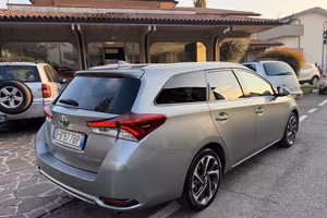 Toyota Auris Touring Sports 1.8 Hybrid Active