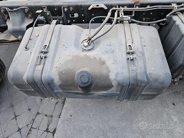 Serbatoio carburante per Nissan NT500 3.0 Diesel d