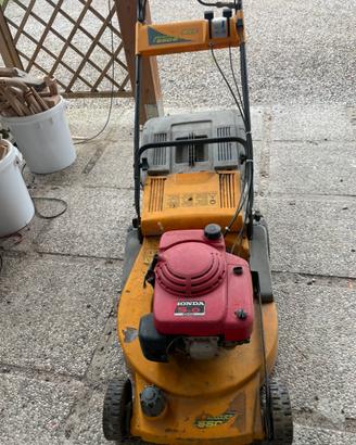 Tagliaerba con motore honda