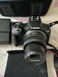 Macchina fotografica Canon R 100