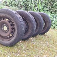 4 gomme 155-70 R13 estive (compresi i cerchioni)