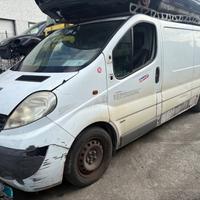 Opel Vivaro solo per ricambi